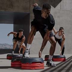 540-hiit-fitness-trend-dark.jpg