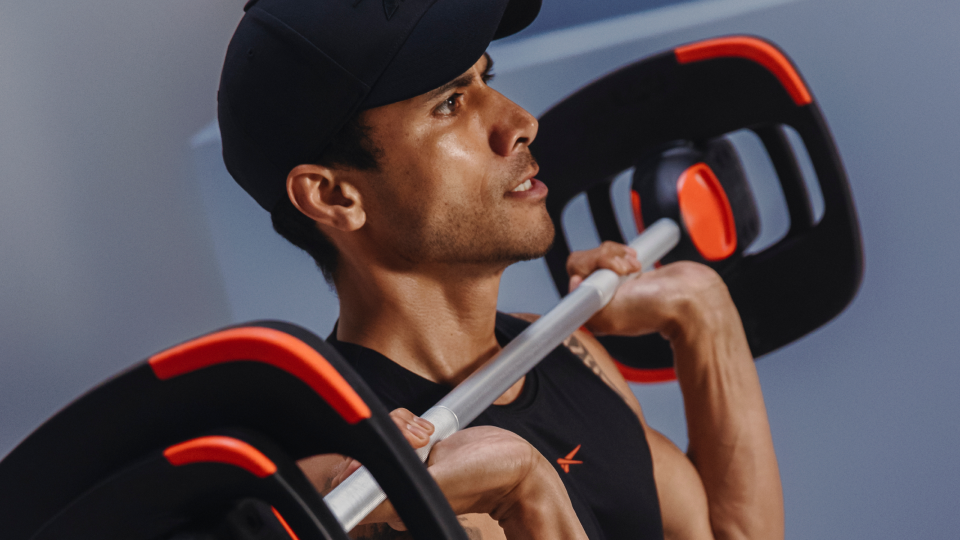 Les MIlls SMARTBAR makes strength training more effective.
