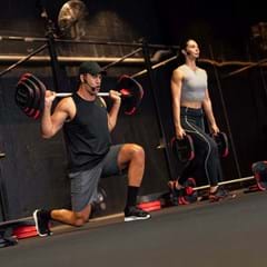 夜はインストラクターに「早替わり」：パート２